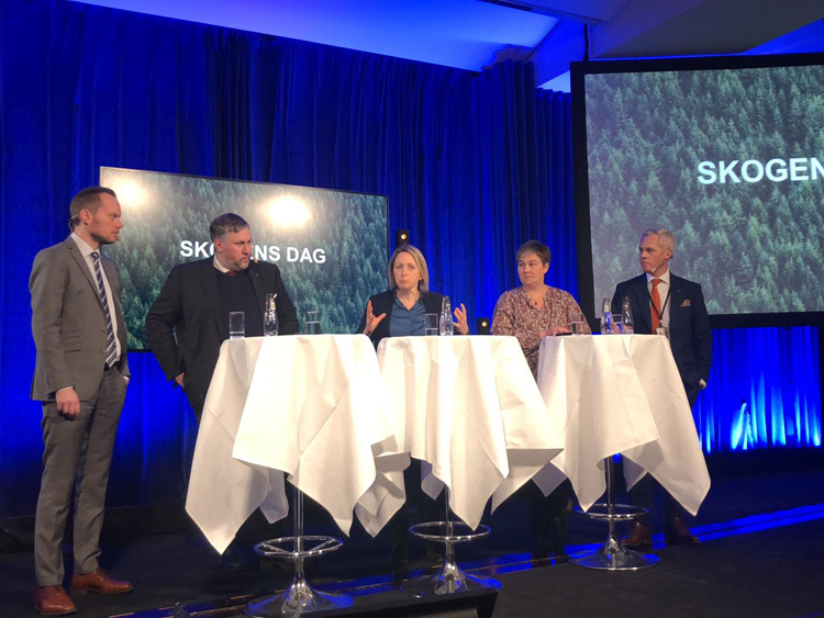 Paneldiskussion med Martin Kinnunen (SD), John Widegren (M), Jytte Guteland (S), Emma Nohrén (MP) och Kjell-Arne Ottosson (KD).